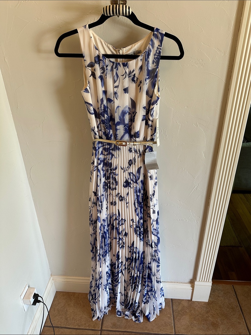 Eliza J White Maxi Dress with Blue Floral Print and Removable Belt